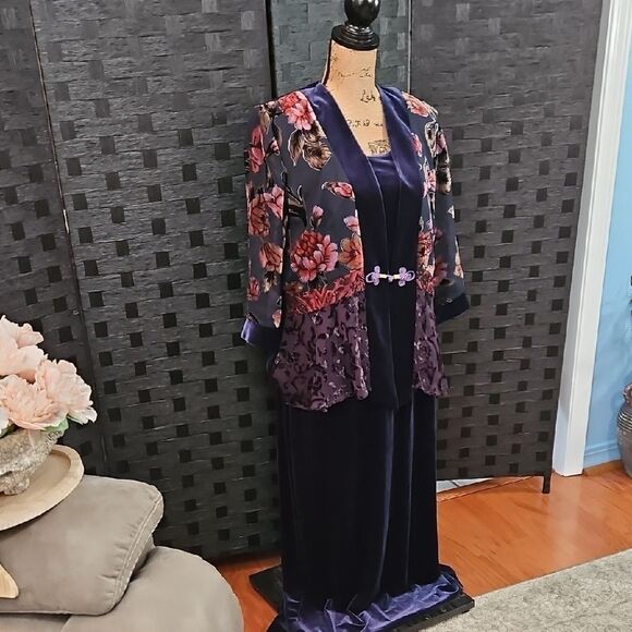 R&M Richards Floral Kimono and Velvet Dress Set Sz 14P - Picture 3 of 16